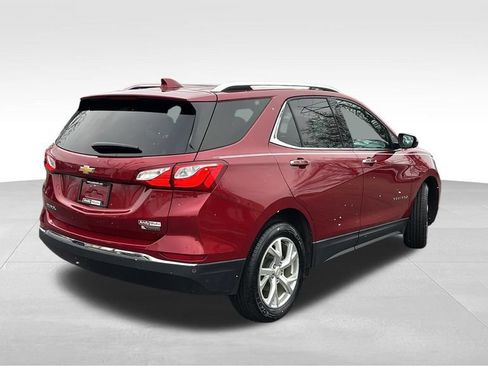 Used 2018 Chevrolet Equinox Premier image 7