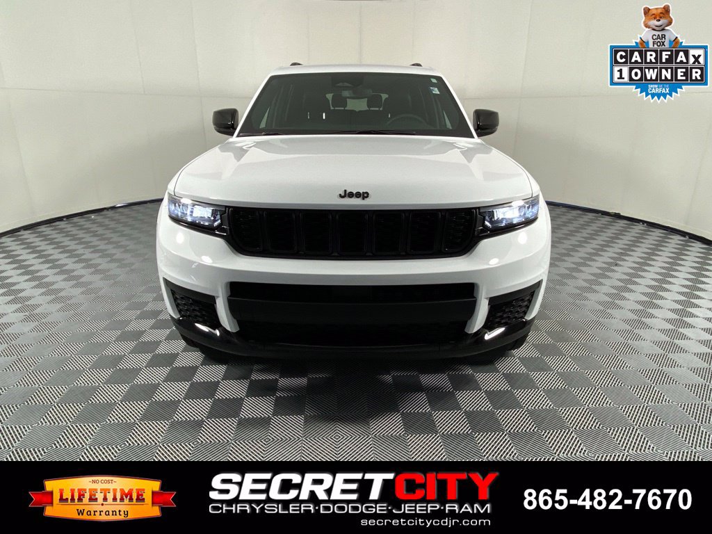 Used 2023 Jeep Grand Cherokee L Laredo AWD/4WD image 2