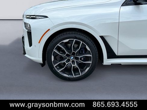 Used 2026 BMW X7 M60i AWD/4WD image 9