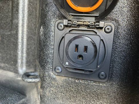 Used 2024 Chevrolet Silverado 2500 LTZ w/ LTZ Plus Package image 23