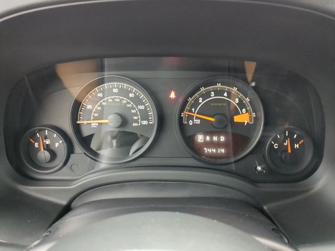 Used 2014 Jeep Patriot Latitude w/ All Weather Capability Group image 15