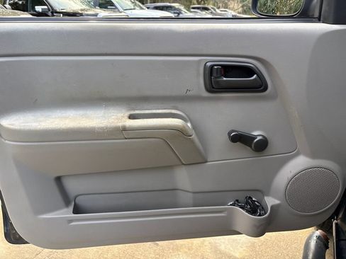 Used 2007 Chevrolet Colorado LS w/ Street Pack image 16