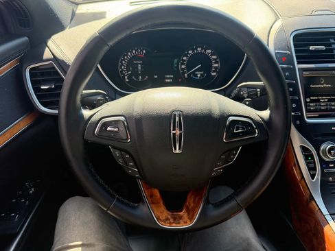 Used 2016 Lincoln MKX Select w/ Select Plus Package image 10