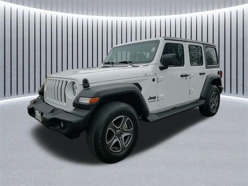 Used 2022 Jeep Wrangler Unlimited Sport image 17