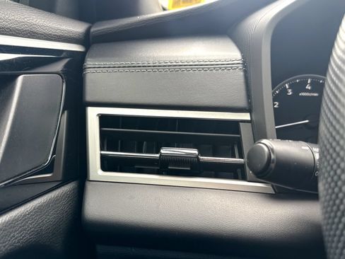 Used 2022 Mitsubishi Outlander SEL Black Edition AWD/4WD image 42