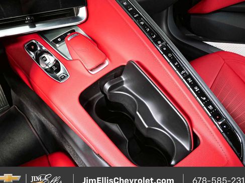 Used 2025 Chevrolet Corvette Z06 RWD image 18