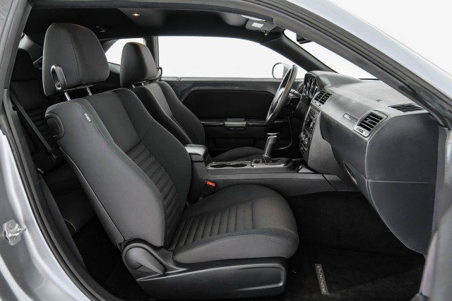 Used 2013 Dodge Challenger R/T RWD image 30