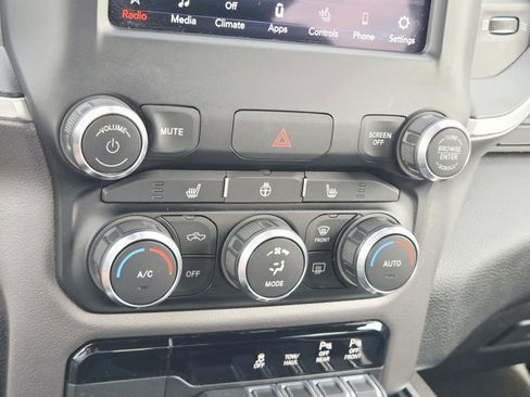 Used 2019 RAM 1500 Big Horn image 30