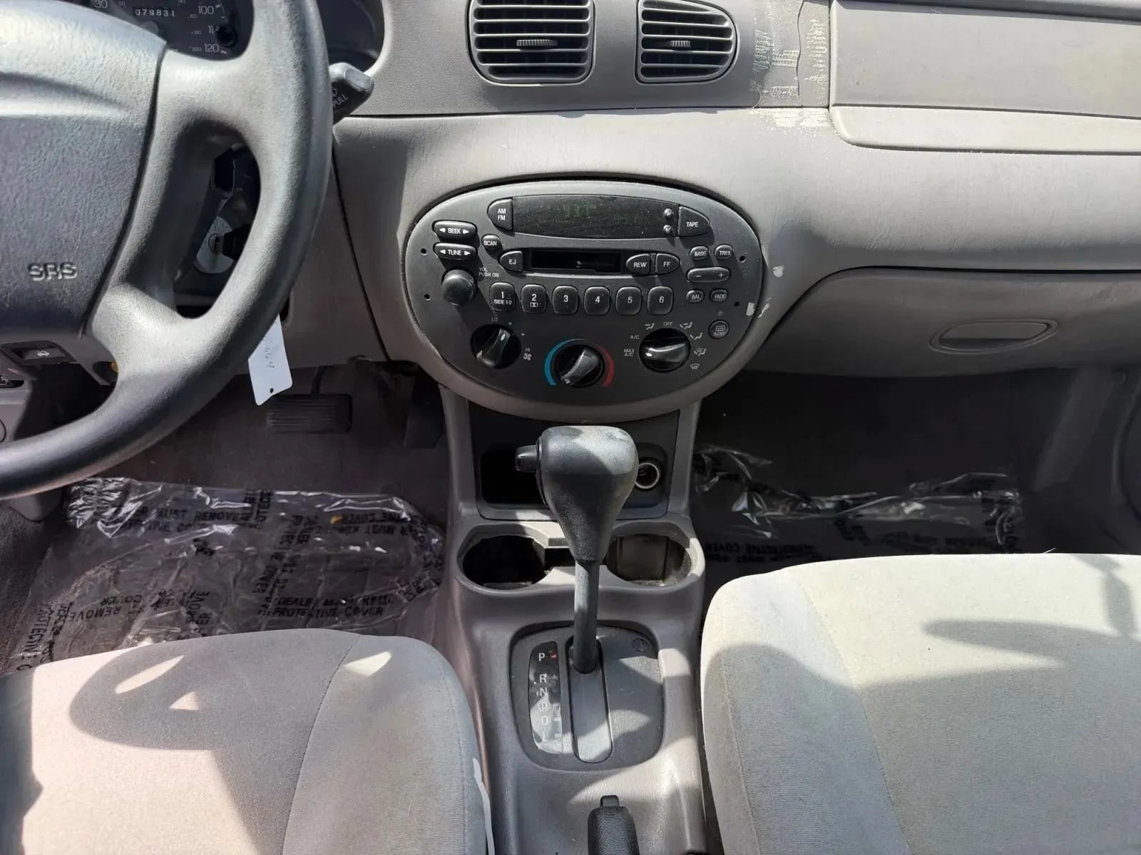 Used 2002 Ford Escort Sedan FWD image 12