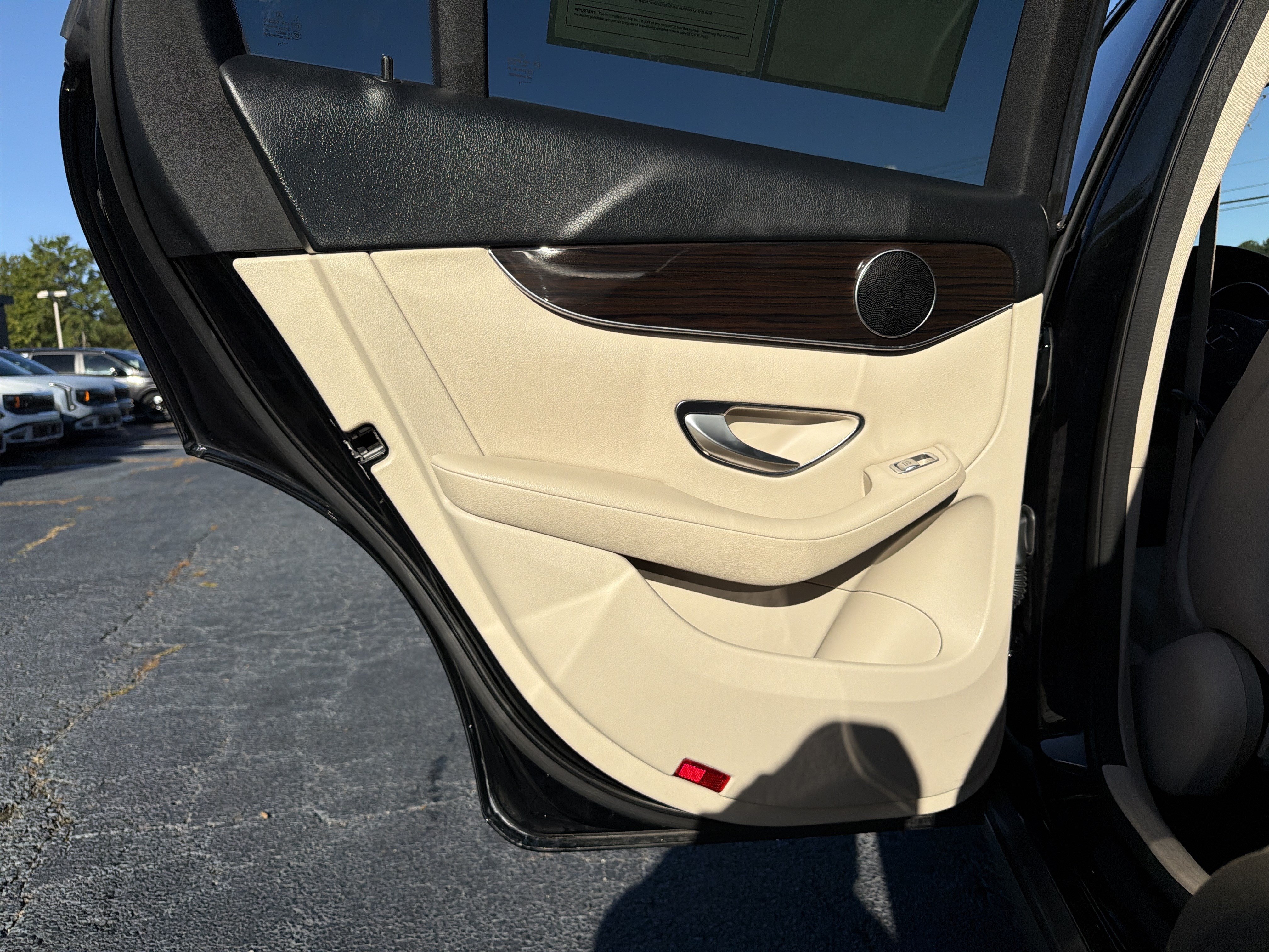 Used 2018 Mercedes-Benz GLC 300 image 19