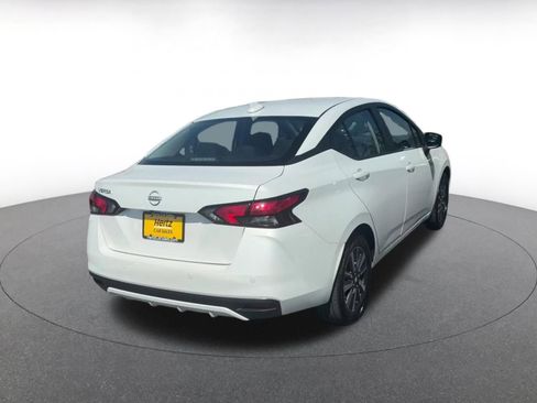 Used 2025 Nissan Versa SV image 14