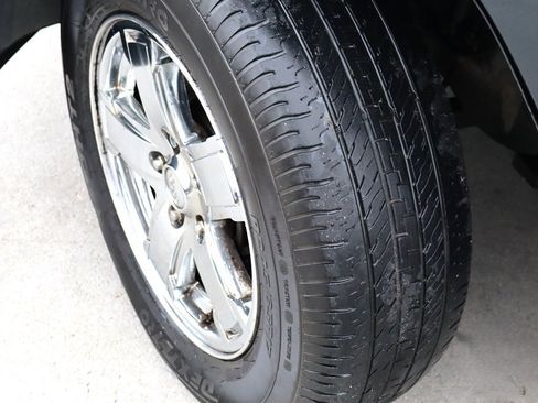 Used 2007 Jeep Grand Cherokee Limited RWD image 12