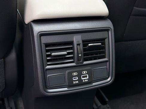 New 2026 Subaru Forester Premium AWD/4WD image 17