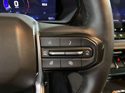 Used 2025 Chevrolet Colorado ZR2 w/ ZR2 Bison Edition AWD/4WD image 15