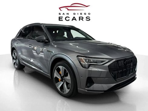 Used 2022 Audi e-tron Premium Plus image 3