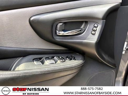 Certified 2020 Nissan Murano SL w/ Moonroof Package image 17