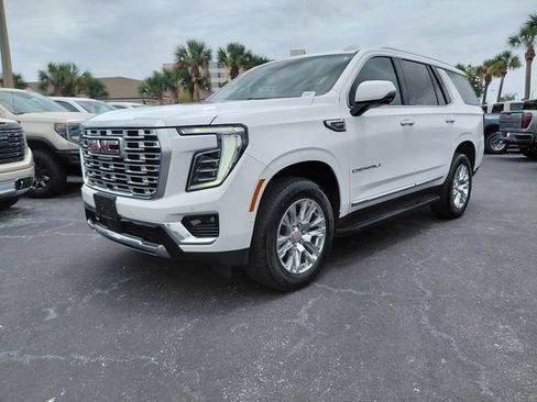 Used 2025 GMC Yukon Denali AWD/4WD image 6