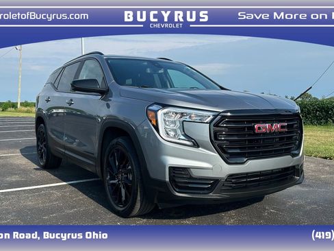 Used 2023 GMC Terrain SLE w/ Driver Convenience Package image 1