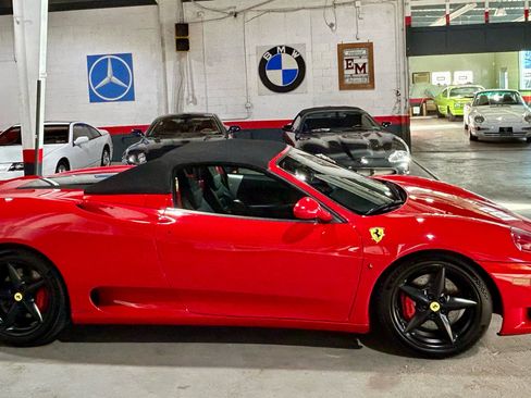 Used 2004 Ferrari 360 Spider image 11