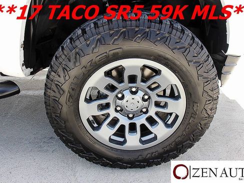 Used 2017 Toyota Tacoma SR5 w/ Tow Package RWD image 48