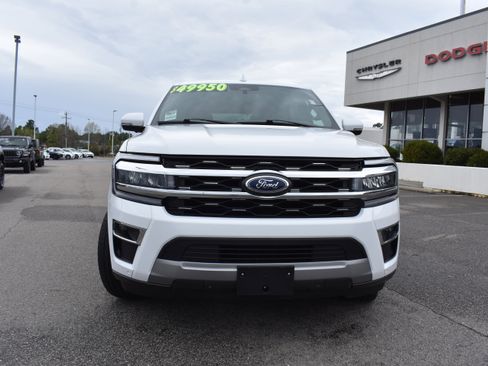 Used 2024 Ford Expedition Limited image 4