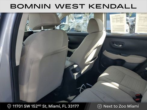 Used 2024 Honda HR-V LX image 17