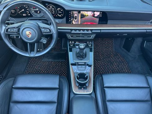 Used 2022 Porsche 911 Carrera S image 6