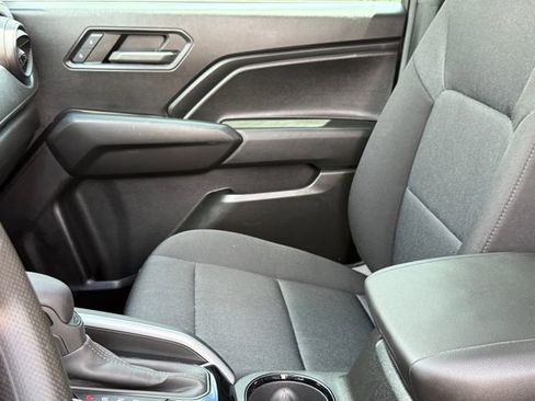 Used 2024 Chevrolet Colorado Trail Boss w/ Technology Package AWD/4WD image 13