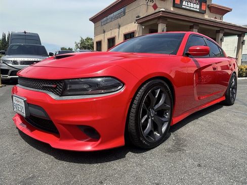 Used 2019 Dodge Charger R/T RWD image 2