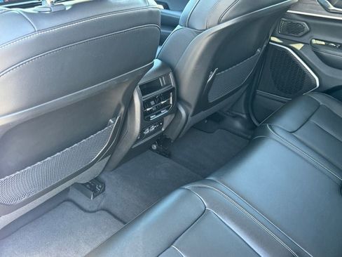 Used 2022 Jeep Grand Cherokee Limited 4xe image 15