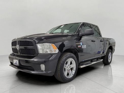 Used 2017 RAM 1500 Express w/ Express Value Package AWD/4WD image 11