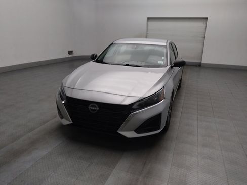 Used 2024 Nissan Altima 2.5 SV image 15