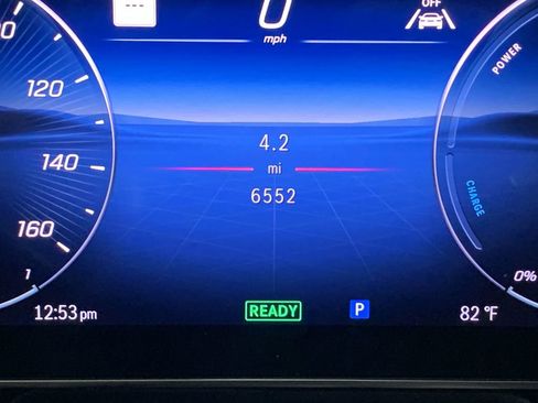 New 2025 Mercedes-Benz GLC 350e 4MATIC image 13