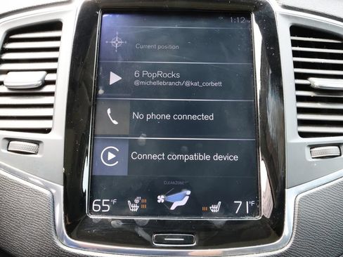 Used 2019 Volvo XC90 T6 Momentum w/ Advanced Package AWD/4WD image 17