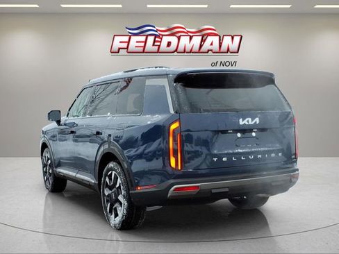 New 2027 Kia Telluride S image 3