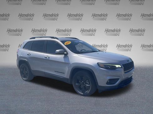 Used 2021 Jeep Cherokee Latitude Plus FWD image 2