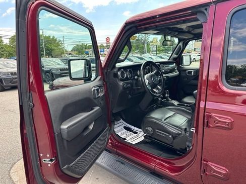Used 2021 Jeep Wrangler Unlimited Sahara AWD/4WD image 21
