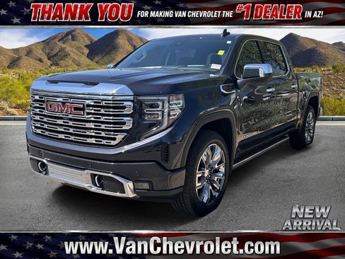 Used 2023 GMC Sierra 1500 Denali w/ Denali Reserve Package AWD/4WD image 1