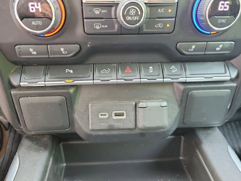 Used 2022 Chevrolet Silverado 1500 LT Trail Boss w/ Safety Package image 18