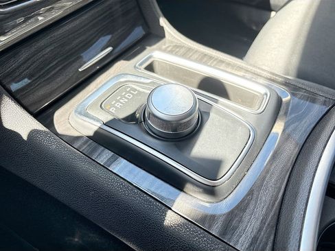 Used 2020 Chrysler 300 Touring w/ Sport Appearance Package image 16