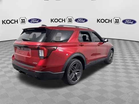 New 2026 Ford Explorer ST-Line w/ ST-Line Street Pack AWD/4WD image 8