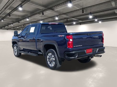 Used 2023 Chevrolet Silverado 2500 Custom w/ Custom Value Package image 14