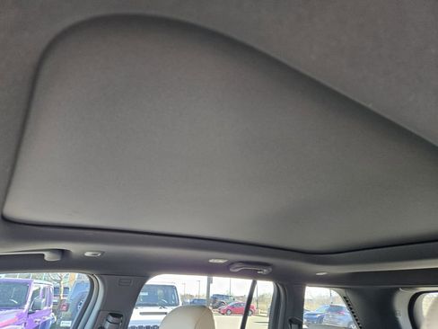 New 2026 Jeep Grand Cherokee Limited image 14