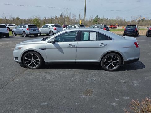 Used 2014 Ford Taurus SEL w/ Equipment Group 201A FWD image 9