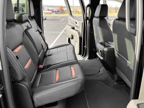 Used 2025 GMC Sierra 1500 AT4 w/ AT4 Premium Package image 22