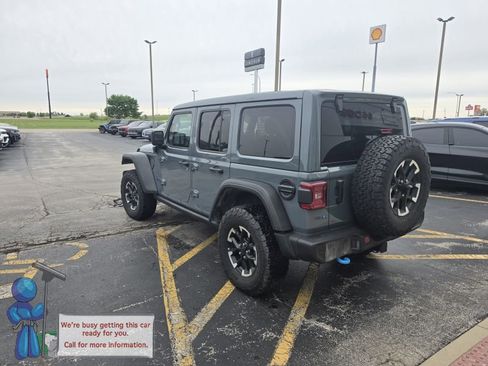Used 2025 Jeep Wrangler Unlimited Rubicon 4xe w/ Safety Group AWD/4WD image 3