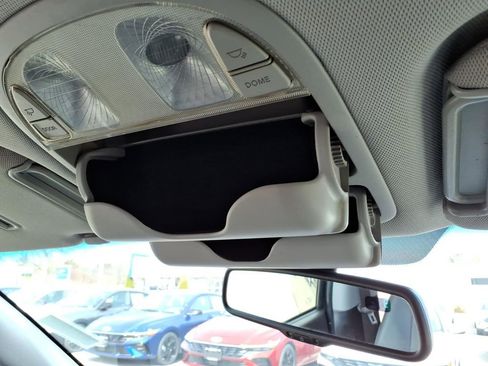 Used 2011 Hyundai Santa Fe SE image 26