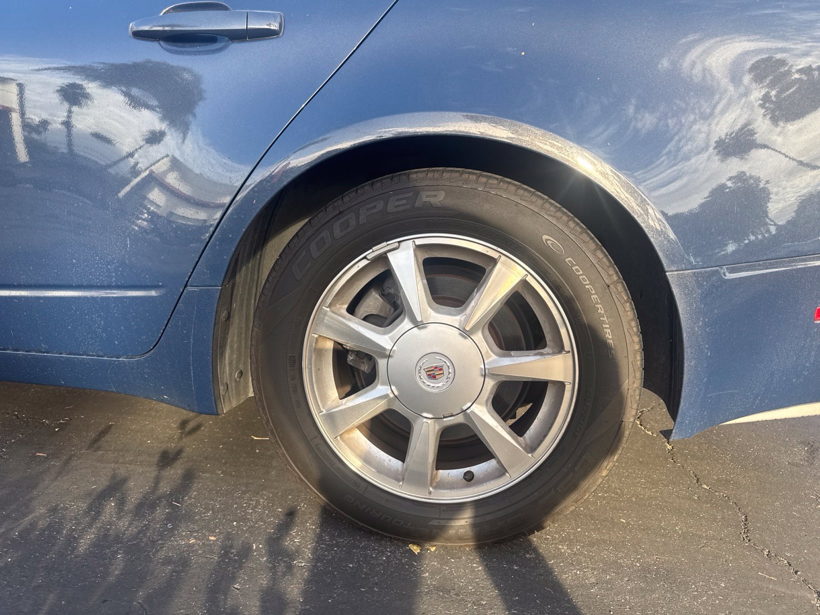 Used 2009 Cadillac CTS 3.6 w/ Wood Trim Package RWD image 4