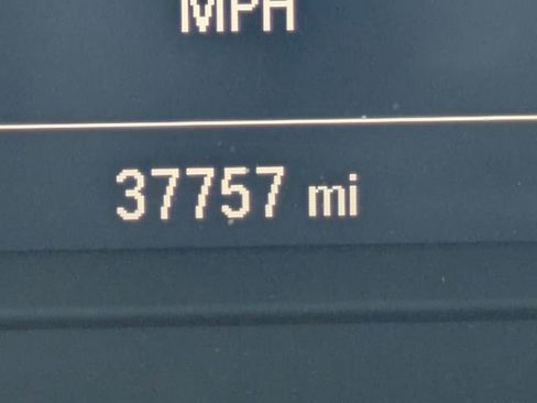 Used 2024 Chevrolet Trax RS w/ Driver Confidence Package image 32