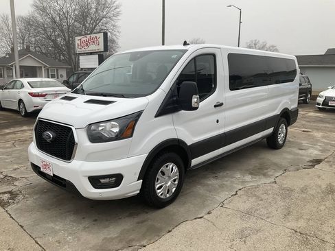 Used 2023 Ford Transit 350 XLT RWD image 6